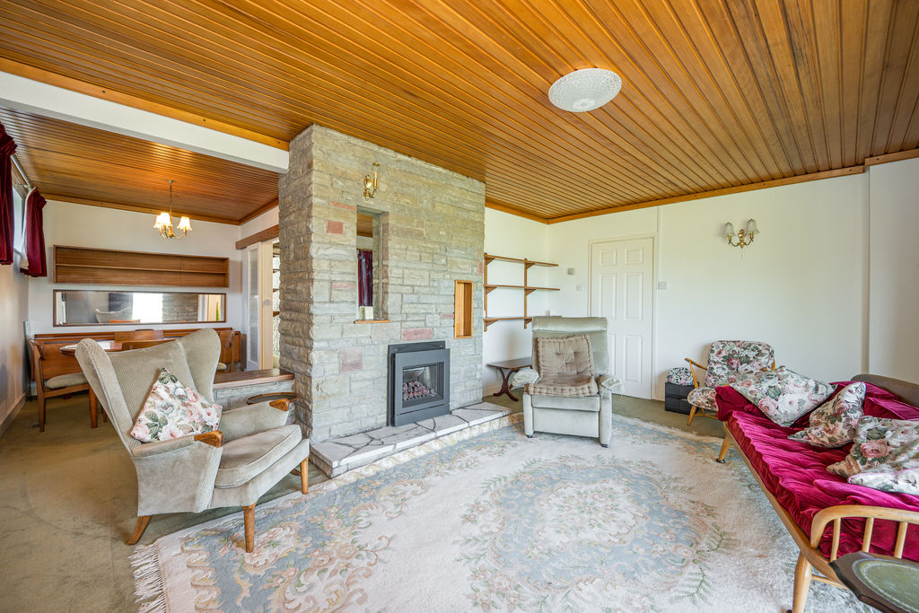 Sitting Room- click for photo gallery